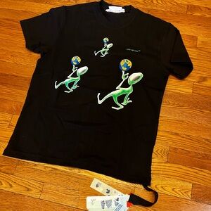 Black Graphic off-white Designer tee